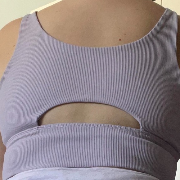 Cropped Bra Top - Picture 3 of 4